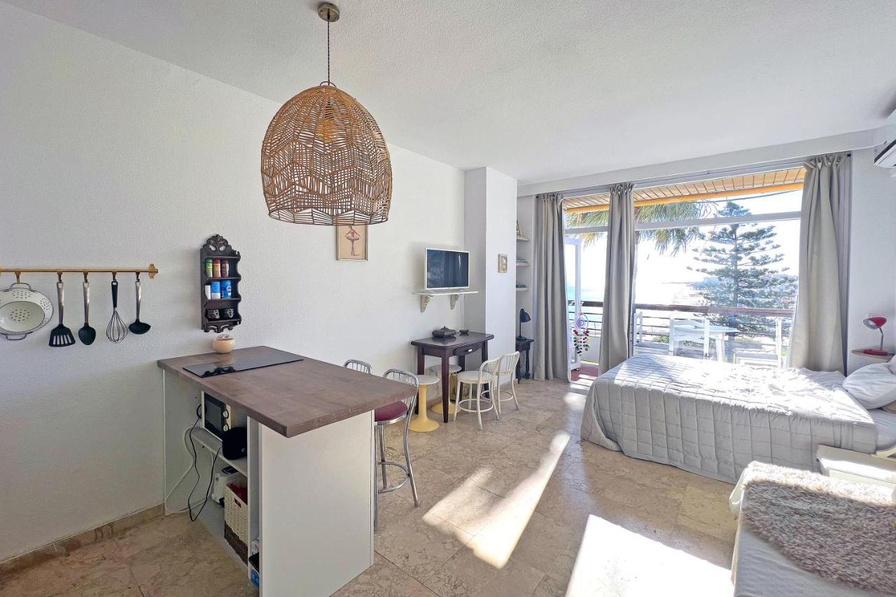 Santa Clara Cozy Sea View Studio توريمولينوس المظهر الخارجي الصورة